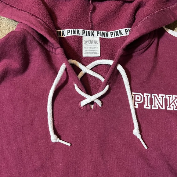 Victoria’s Secret PINK cropped hoodie with lace up detail - Picture 2 of 6